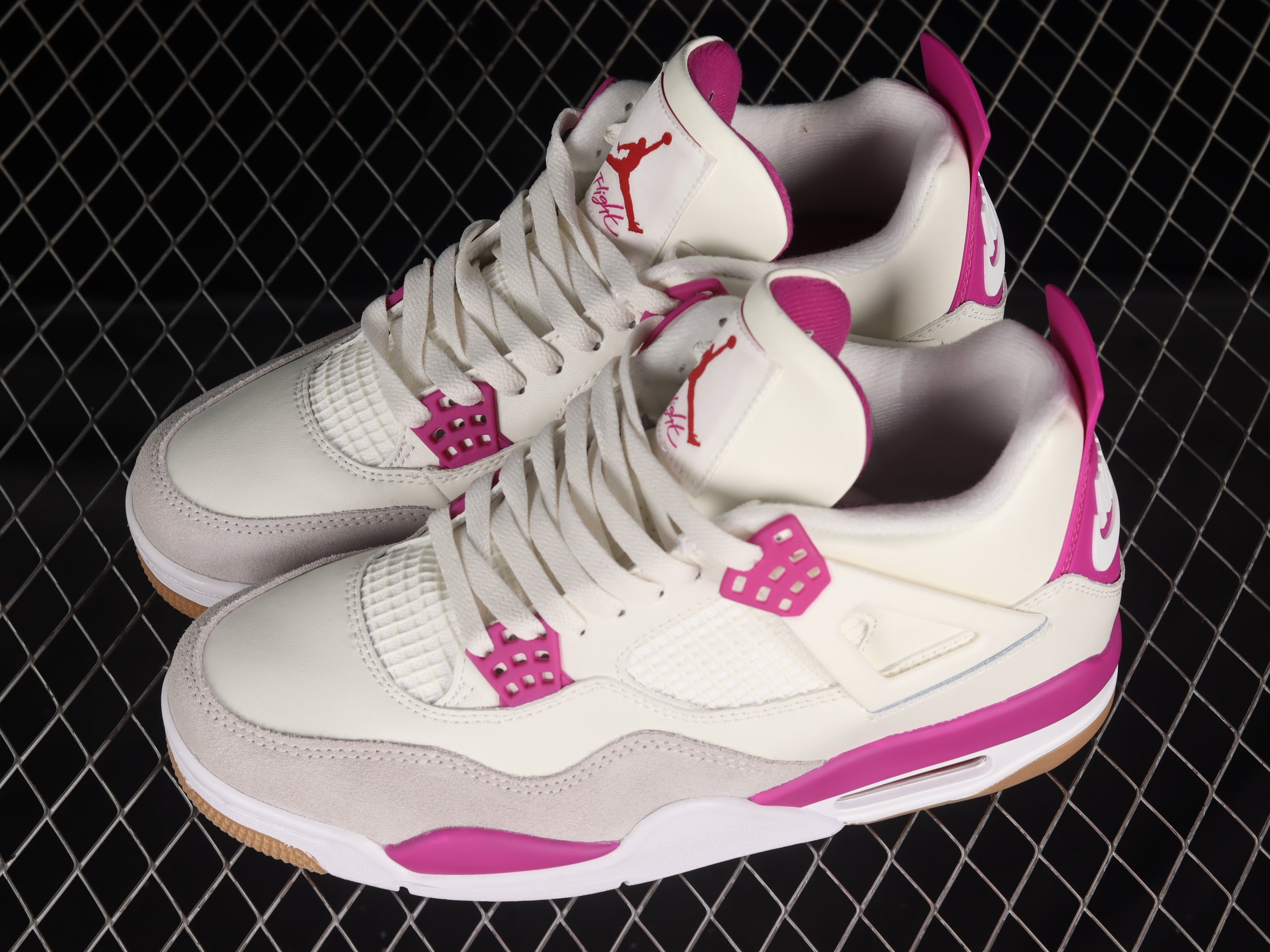 Air Jordan 4 "Pink"